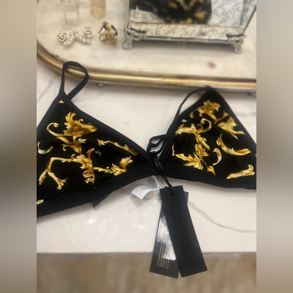 Brand new with tag Versace bra and underwear - Picture 6 of 10